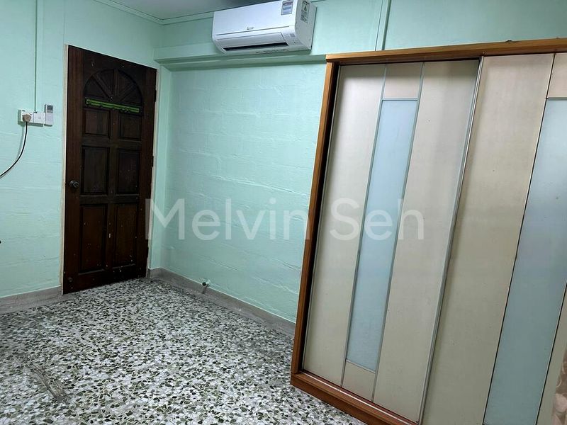 Room (HDB) for Rent in  419 Ang Mo Kio Avenue 10 - Image 4